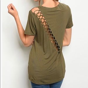 Love Riche | Olive Cutout-Back Scoop Neck Tee